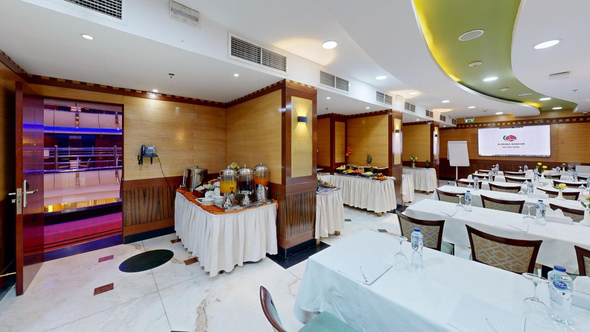 Al Muna Kareem Hotel- Ex Leader Медина Екстериор снимка