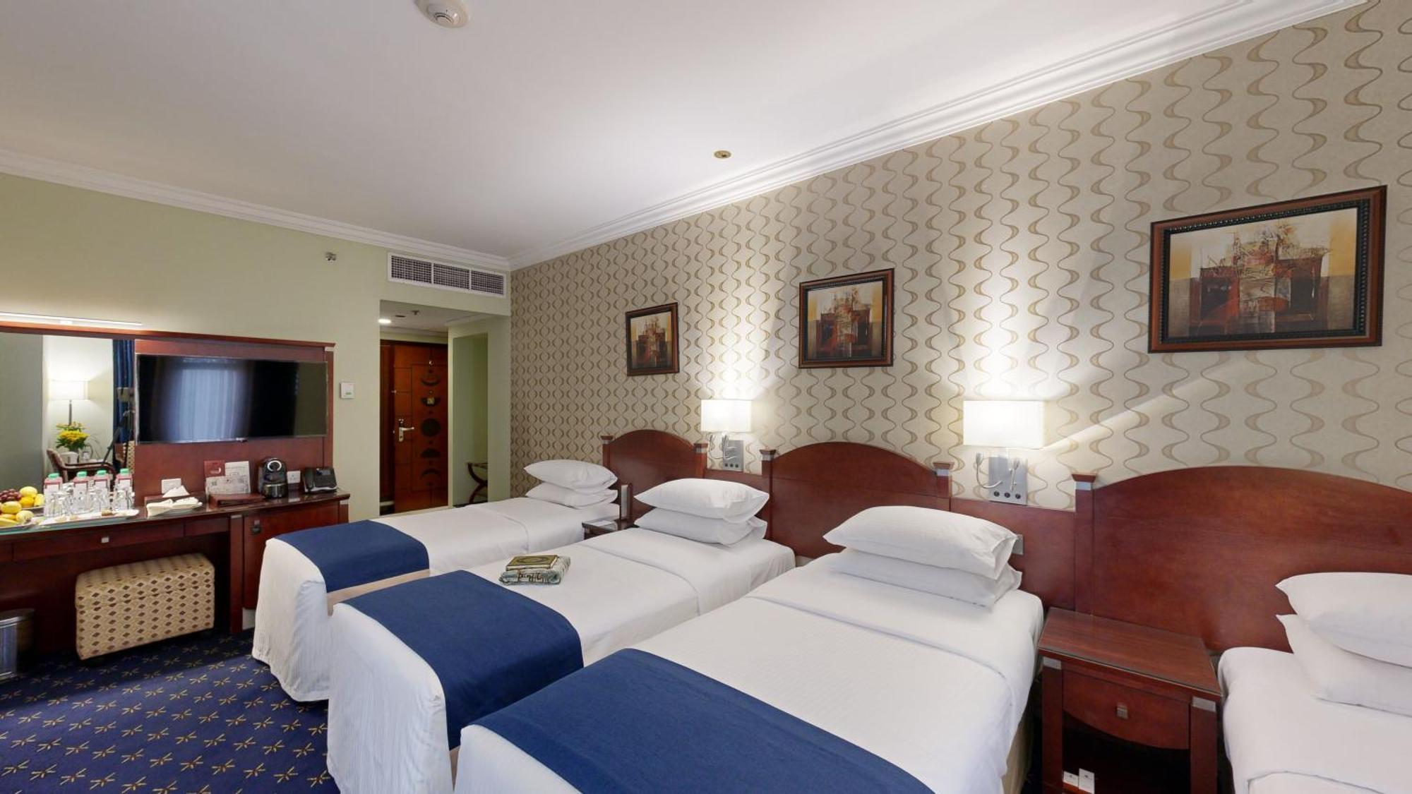 Al Muna Kareem Hotel- Ex Leader Медина Екстериор снимка